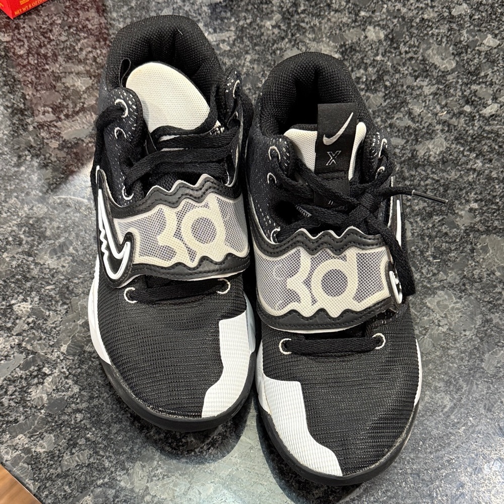 Nike Kids KD Renew - Size 7.5